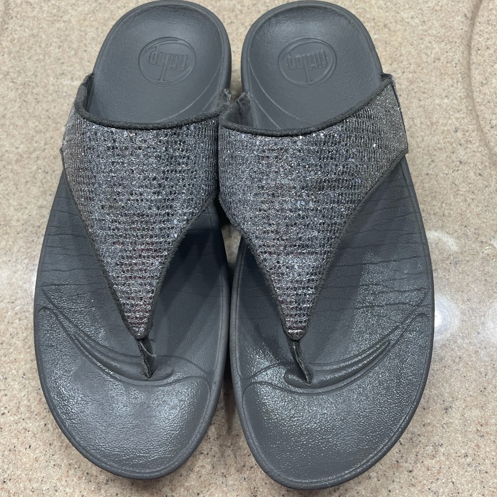 FitFlop Lulu Superglitz in silver size 8. Excellent condition.
